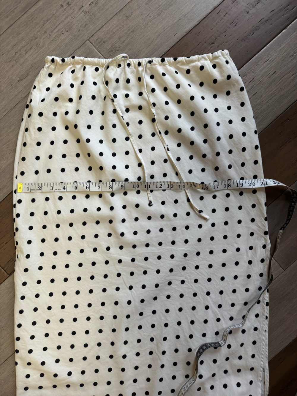 GAP White Midi Skirt with Black Polka Dots - Picture 4 of 10